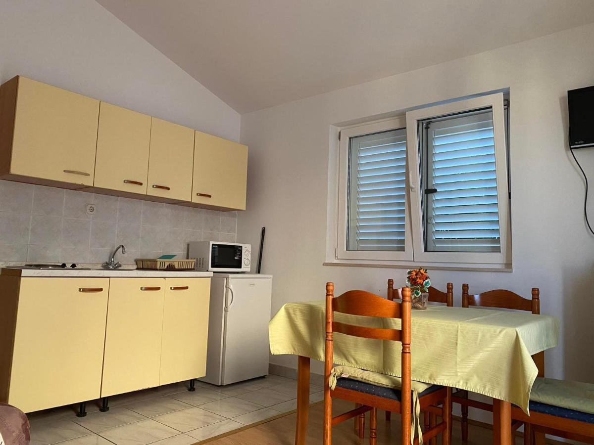 Mirta Apartment Gradac  Bagian luar foto
