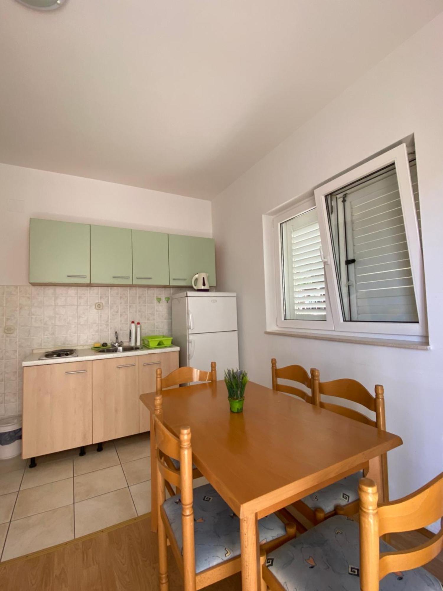 Mirta Apartment Gradac  Bagian luar foto